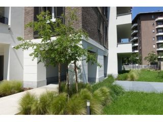 In signorile  palazzina affittasi trilocale climatizzato con terrazzo parzi &hellip;