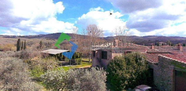 Antica colonica con azienda agricola a Castellina in Chianti, Siena. - Foto 9