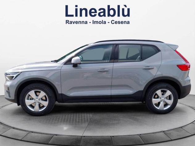 Volvo XC40 Essential B3 AUT - Foto 2