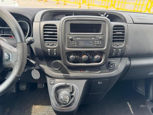 Opel Vivaro 27 1.6 CDTI BITURBO 140CV COMBI EDITION L1H1 2015 - Foto 9