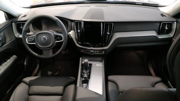 Volvo XC60 XC60 T6 Plug-in hybrid AWD automatico Plus Dark MY25 - Foto 7