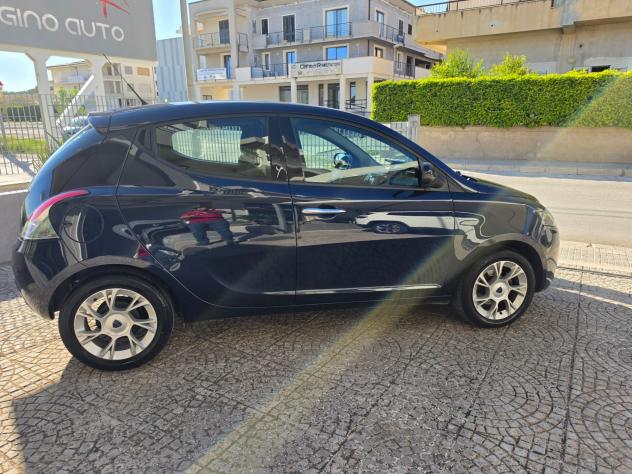 Lancia Ypsilon 1.2 69 CV 5 porte Gold - Foto 8