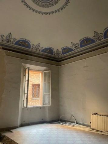 APPARTAMENTO DA RISTRUTTURARE - Foto 3
