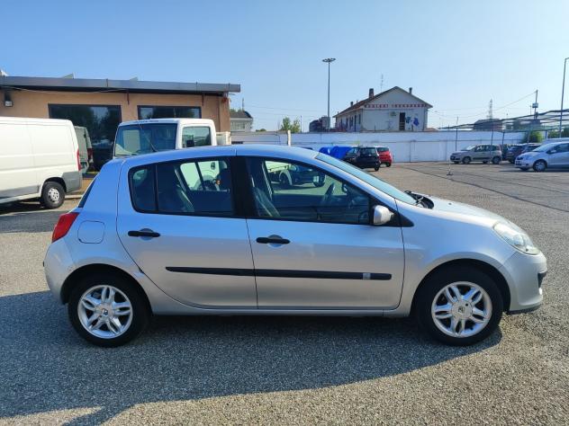 Renault Clio 1.2 16V 5 porte Dynamique - Foto 7