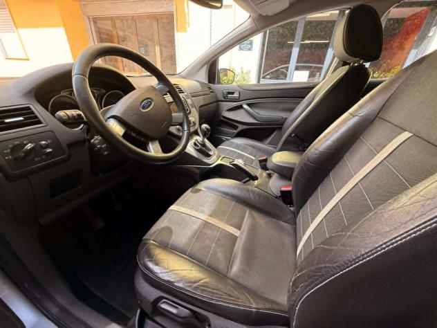 Ford Kuga 2.0 TDCi 136 CV 4WD Titanium - Foto 2