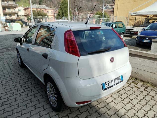 Fiat Punto 1.3 MJT II S&S 95 CV 5 porte - Foto 9
