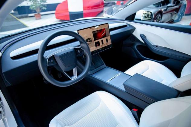 TESLA Model 3 LONG RANGE|DUAL MOTOR|AUTOPILOT|360°VIEW rif. 23895636 - Foto 8