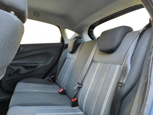 Ford Fiesta 1.4 TDCI 68 HP 5 PORTE NEOPATENTATI - Foto 9