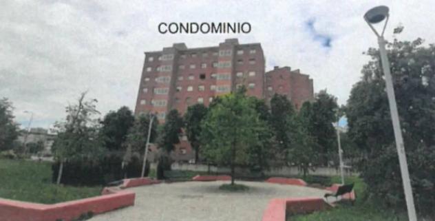Immobile in asta di 98 m² con più di 5 locali in vendita a Milano - Foto 3