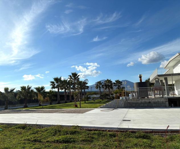 IN AFFITTO A STRIANO – NUOVO APPARTAMENTO IN VILLA - Foto 2