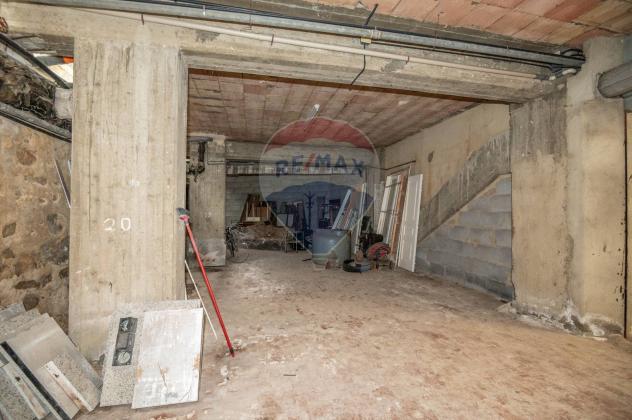 Magazzino in vendita a Caltagirone
