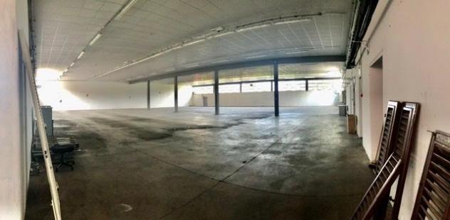Capannone industriale in affitto a Porcari 1600 mq Rif: 909711