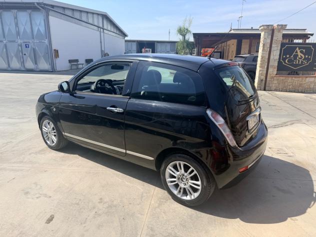 Lancia Ypsilon 1.3 MJT Diva - Foto 7
