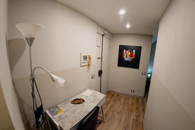 Centro storico mono nuovo arredo moderno per 6 mesi - Foto 5