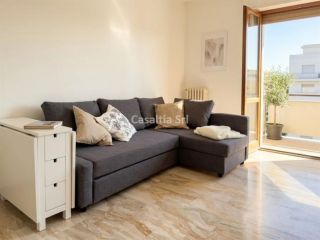 Bilocale di 70 mq con terrazzo e balcone in Piazzale Ferrara