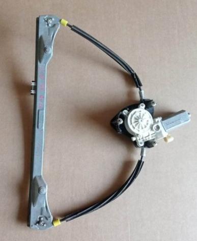 ALZACRISTALLO ELETTRICO PORTA ANT.S. MOTORINO ELETTRICO 2 PIN
EX U08015 999-U1294291 Carrozzeria  Lamierati esterni  Porte  Alzacristallo por RENAULT