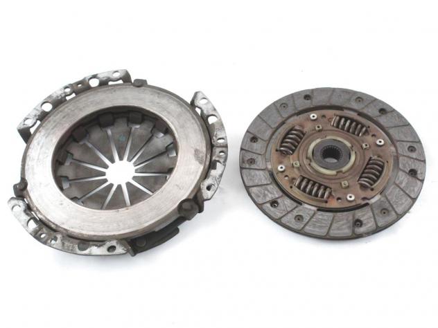 030141033PX KIT FRIZIONE CON SPINGIDISCO VOLKSWAGEN POLO 1.4 B 44KW 5M 5P (2000) RICAMBIO USATO 052141025Q