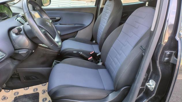 Lancia Ypsilon 1.0 firefly hybrid ORO Plus s&s 70cv - Foto 8