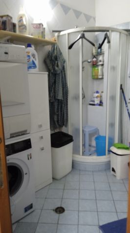 Vomero, 100 mq tripla esposizione con posto auto e cantinola - Foto 10