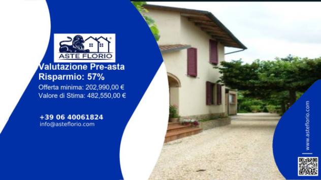 Immobile in asta di 308 m² in vendita a Sinalunga