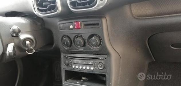 Ricambi Citroen Picasso 1.6 D del 2010 motore 9HX - Foto 7