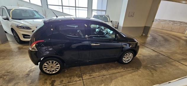 Lancia Ypsilon 1.2 69cv GPL Ecochic Gold -- PRONTA CONSEGNA -- SENZA VINCOLI DI FINANZIAMENTO -- 12 MESI DI GARANZIA -- COMPRESO PASSAGGIO - Foto 6