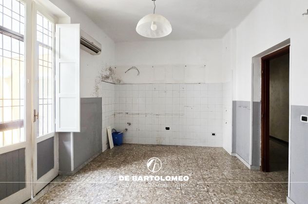 Quadrivani in Via Regina Elena nei pressi di Via Di Palma - Foto 7