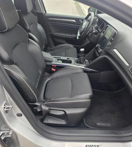 RENAULT Megane Mégane dCi 8V 110 CV EDC Energy Bose rif. 24225918 - Foto 6