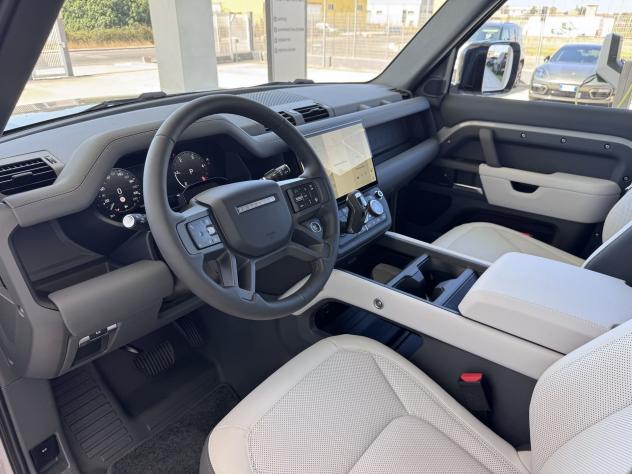 Land Rover Defender 3.0 D6 250 110 X-Dynamic SE AWD auto PRONTA CONSEGNA - Foto 10