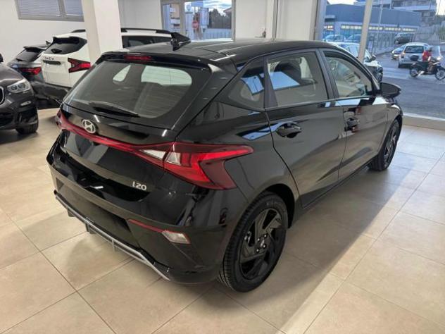 HYUNDAI i20 1.0 T-GDI dark Line 90 cv mt Km0 rif. 24100633 - Foto 4