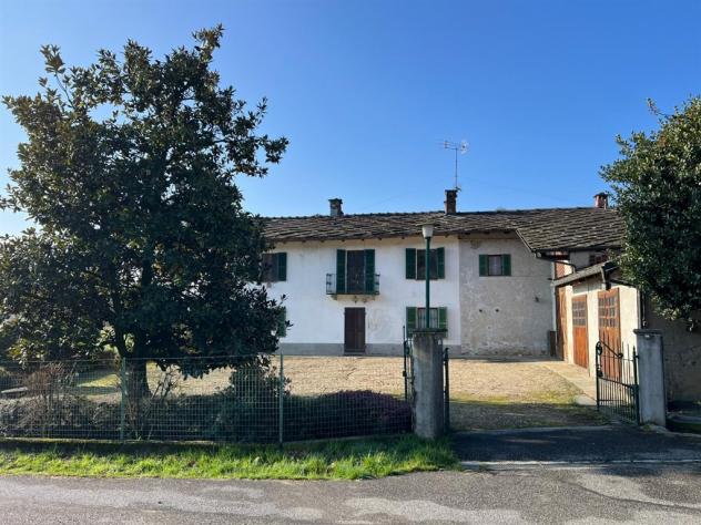 Cascinale Panoramico con magazzini box , stalla e 15.000 mq di terreni agricoli Luserna San Giovanni - Foto 3