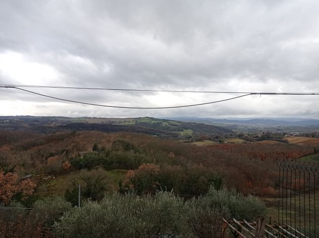 Stabile di mq. 81 in borgo umbro panoramico a 3 km. dall'uscita E45 - Foto 8