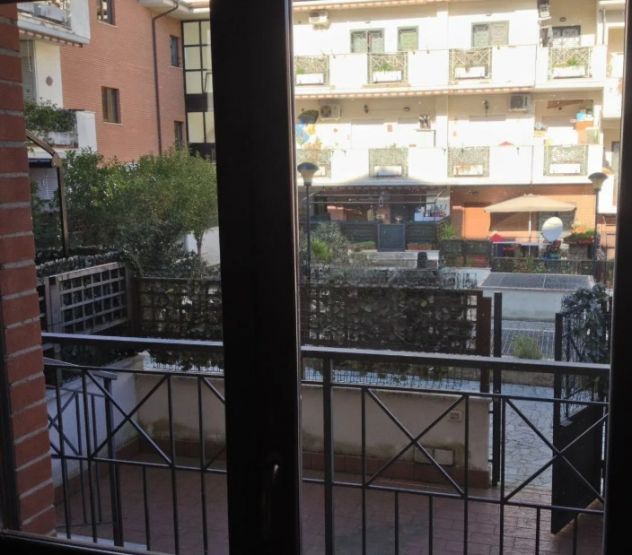 FIANO ROMANO BILOCALE CON BOX AUTO - Foto 7
