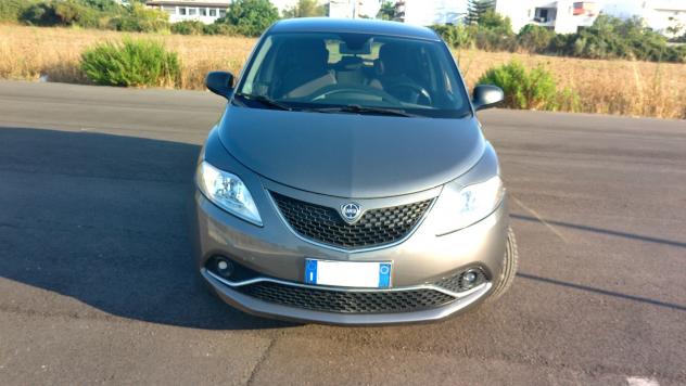 Lancia Ypsilon 1.2 69cv Silver - Foto 2