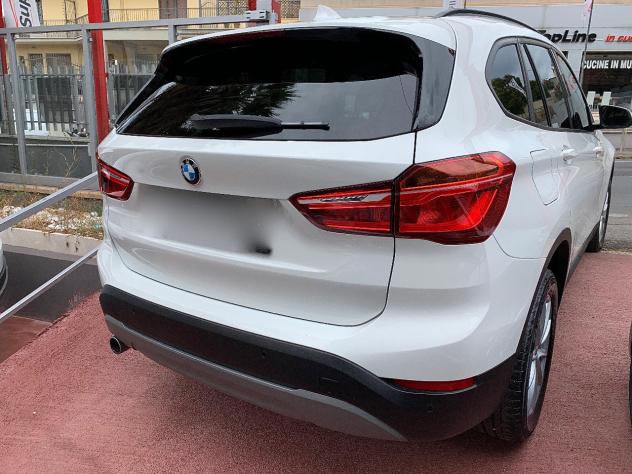 BMW X1 sDrive18d TETTO VETTURA AZIENDALE KM CERTIFICATI - Foto 8