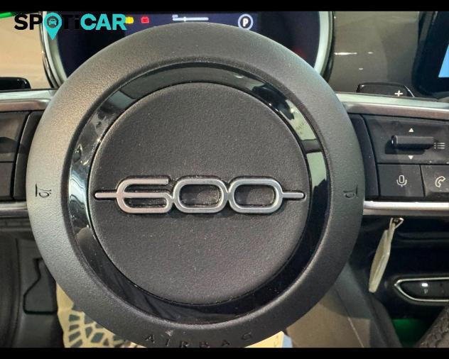 FIAT 600 IV 1.2 hybrid 110cv auto - Foto 7