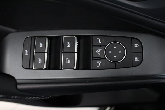 Nissan Qashqai 1.3 MHEV 158 N-Connecta CVT - Foto 9