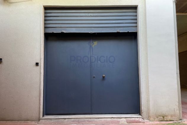 Spazioso Box in vendita a Bisceglie