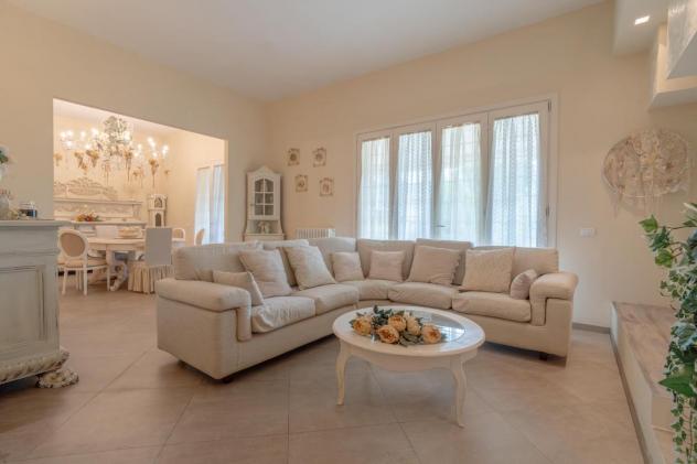 Casa semindipendente in vendita a Ponsacco 354 mq Rif: 1327377