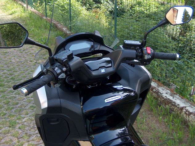 Honda Integra 750 m.y. 2020, km. 31.400 a Milano, come nuova - Foto 5