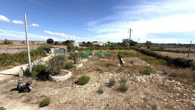 Rif. 9906 | Due Villette rustiche con ampio terreno e vista panoramica, Ragusa - Foto 11