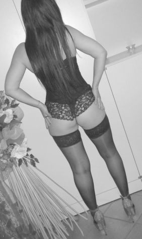 UNA VERA FUORICLASSE A LETTO, OLTRETUTTO MOLTO BELLA, SENSUALE E COINVOLGENTE - Foto 2 Tel:3510851120