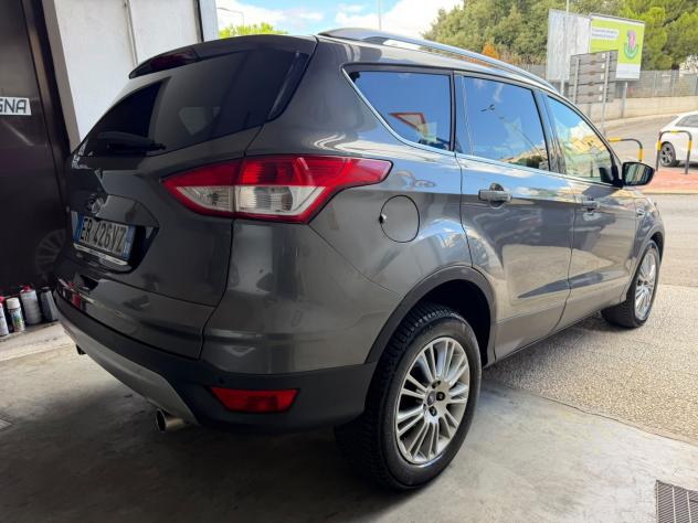 Ford Kuga 2.0 TDCi 140 CV 2WD Titanium - Foto 6