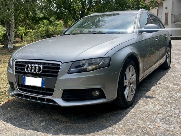 Audi A4 Avant quattro stationwagon