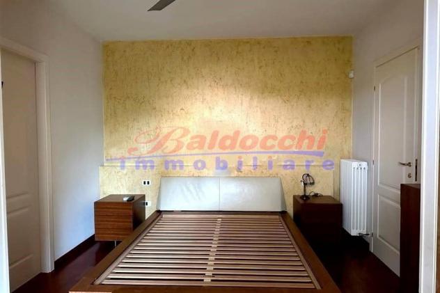 Esclusivo Piano Terra con Giardino Privato e Taverna – Zona Viale Italia, Fano - Foto 15
