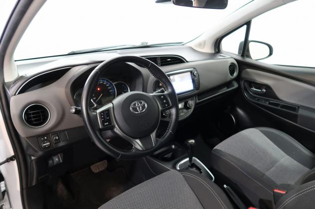 Toyota Yaris Yaris 5p 1.5h Active my16 - Foto 2