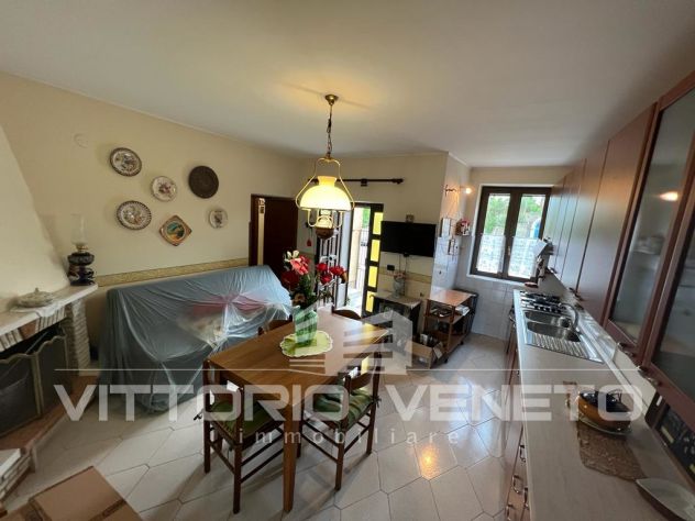 DUPLEX CON INGRESSO INDIPENDENTE E GIARDINO IN PAESE A RUTINO - Foto 4
