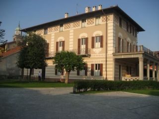 Bilocale in villa d'epoca