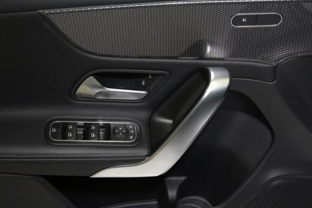 MERCEDES Classe A 180 d Automatic Sport - Foto 10