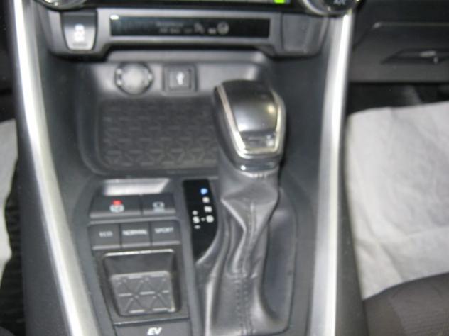 TOYOTA RAV 4 MY23 RAV4 2.5 HV (218CV) E-CVT 2WD Dynamic rif. 23390681 - Foto 10